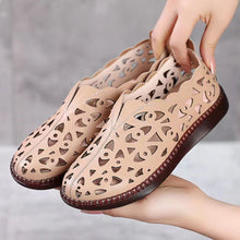 Load image into Gallery viewer, Breathable and comfortable mother's shoes with a soft and non-slip sole
