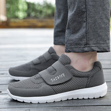 Load image into Gallery viewer, Autumn low-top mesh casual sneakers unisex
