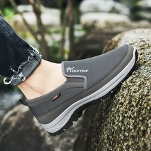 Load image into Gallery viewer, Men&#39;s Arch Support &amp; Breathable and Light &amp; Non-Slip Shoes
